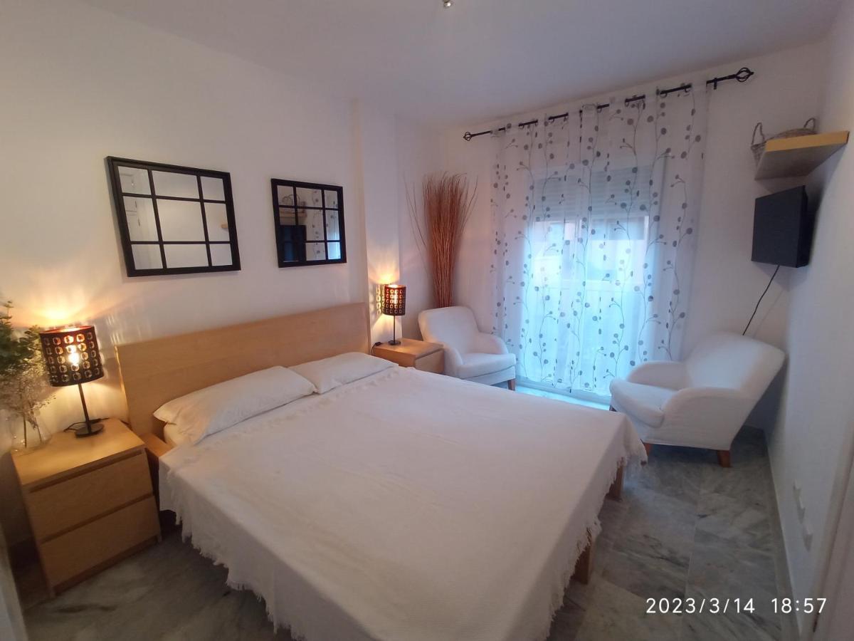Apartamentos Los Hidalgo Golf Манільва Екстер'єр фото