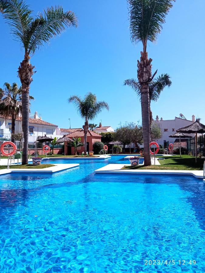 Apartamentos Los Hidalgo Golf Манільва Екстер'єр фото